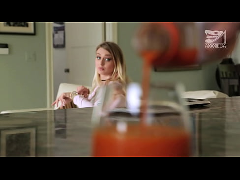 ❤️ နို့ကြီးကြီးနှင့် တင်းကြပ်သော စောက်ပတ်ရှိသော ကောင်မလေးသည် အရှုံးသမားထံမှ ကြက်ရသော်လည်း အလွန်မာကျောသည်။ Quality porn မှာ ငါတို့မှာ ❌️❤